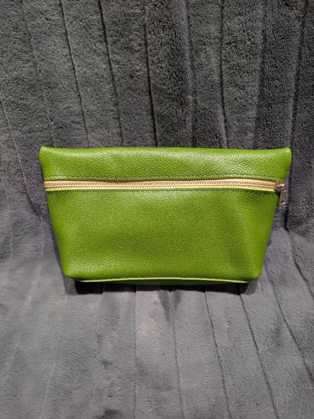 Portland Leather Goods Large Makeup Bag Mantis Green Unicorn Color NWOT